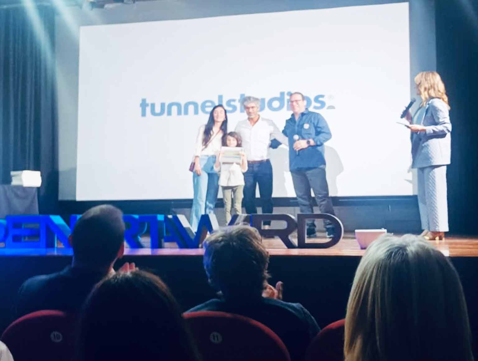 Tunnel Studios vince l’OpenArtAward con newTopexan.